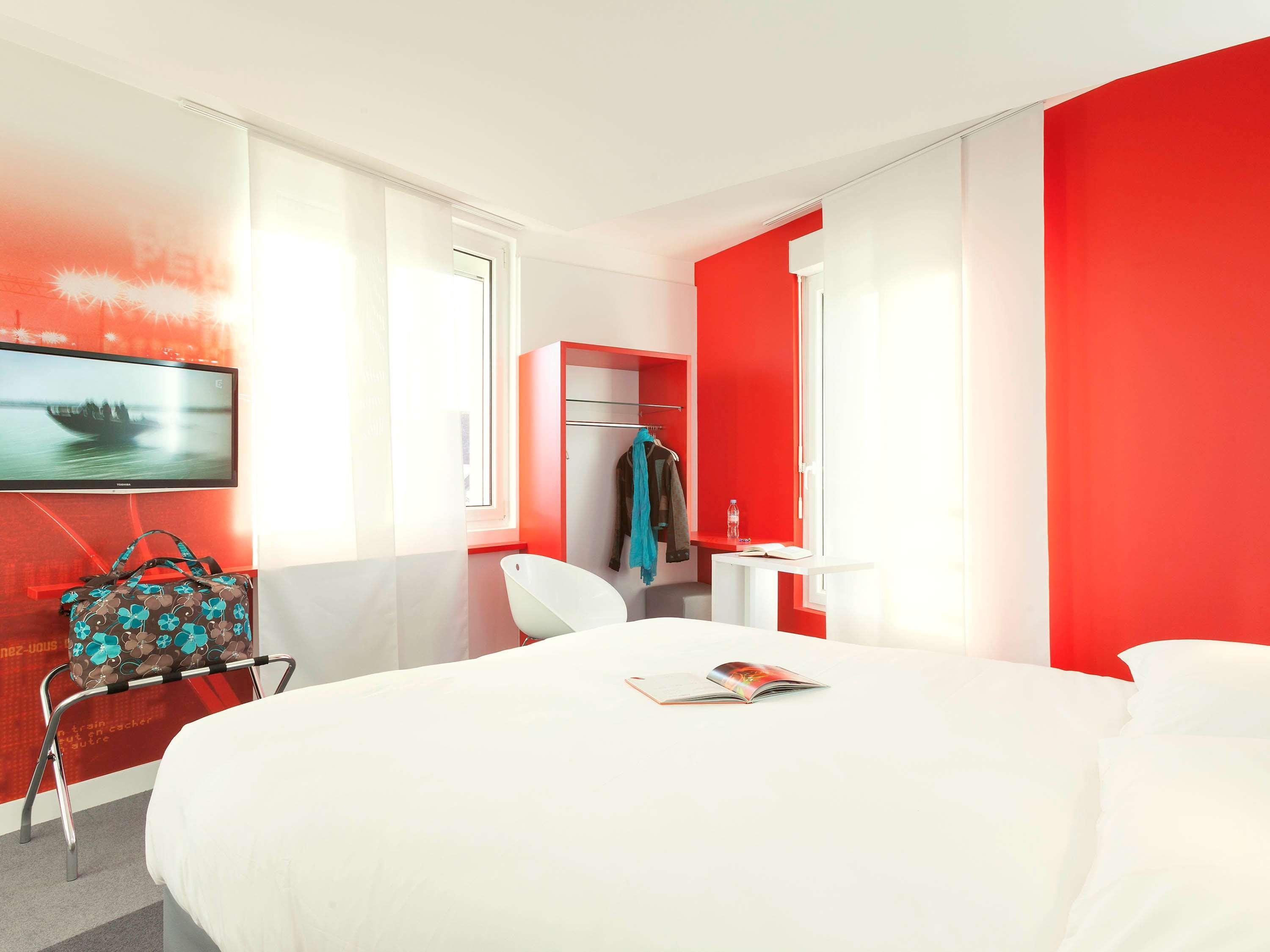 Ibis Styles Vannes Gare Centre Exterior photo