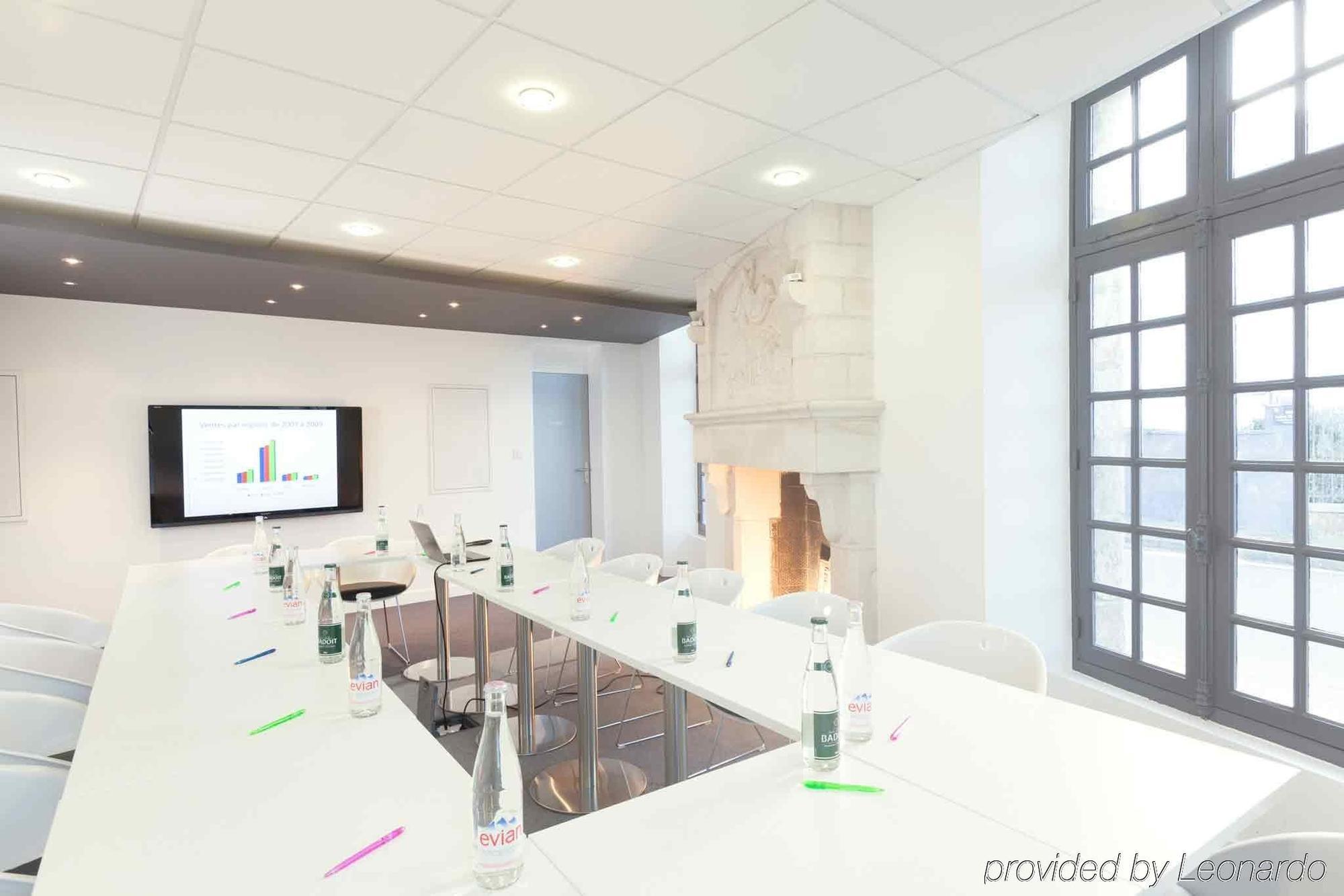 Ibis Styles Vannes Gare Centre Business photo